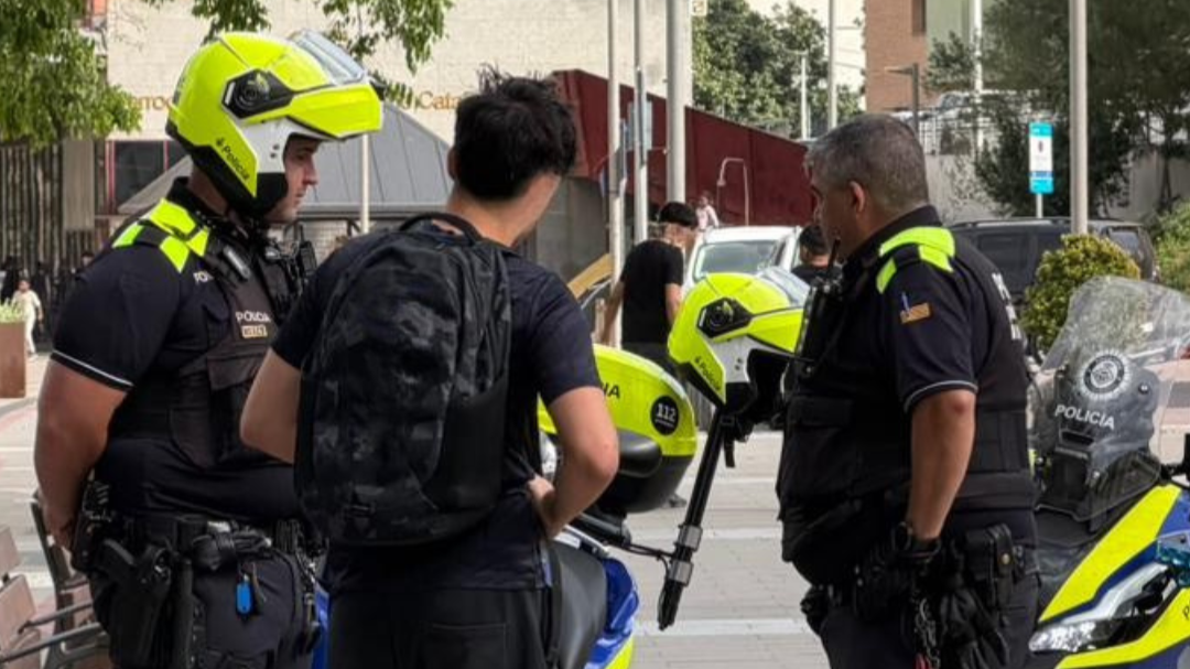 Imatge de la notícia: S’immobilitzen 49 patinets elèctrics en un mes gràcies a la campanya de control municipal